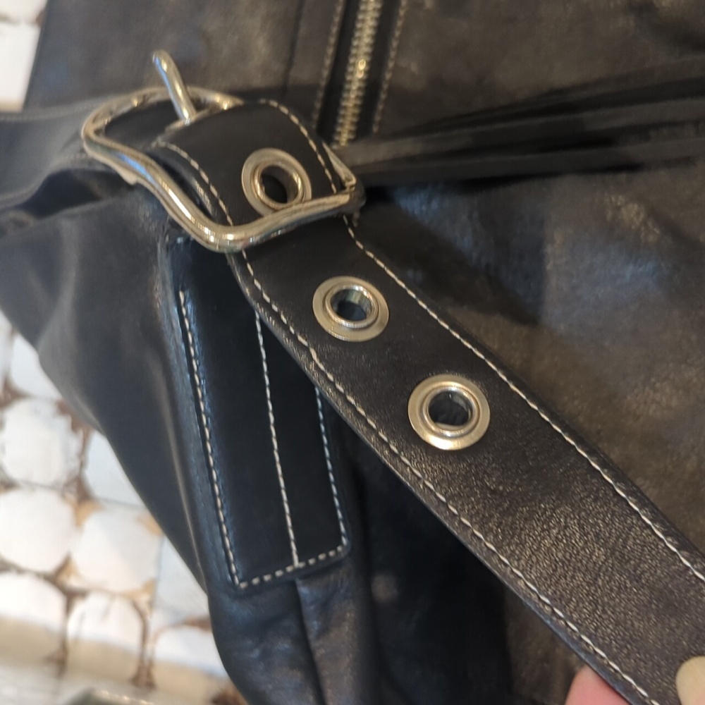 Coach Black Leather Shoulder purse - Picture 3 of 12